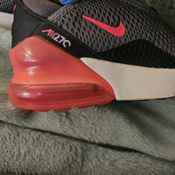 Gray and Black Athletic Sneakers with Red Accents - Picture 8 of 8